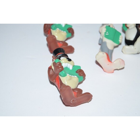 Vtg 1997 Looney Tunes Christmas String Light Covers 10 pc Tweety Bugs Bunny Taz - Picture 6 of 9